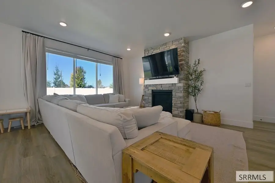 1458 805 E, Shelley, ID 83274 - Image #3