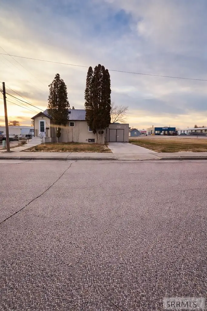 353 Emerson Avenue, Idaho Falls, ID 83401 - Image #2