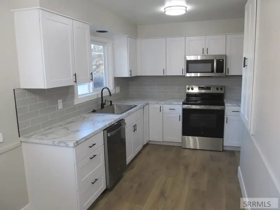 1875 Falcon Drive, Idaho Falls, ID 83406 - Image #2