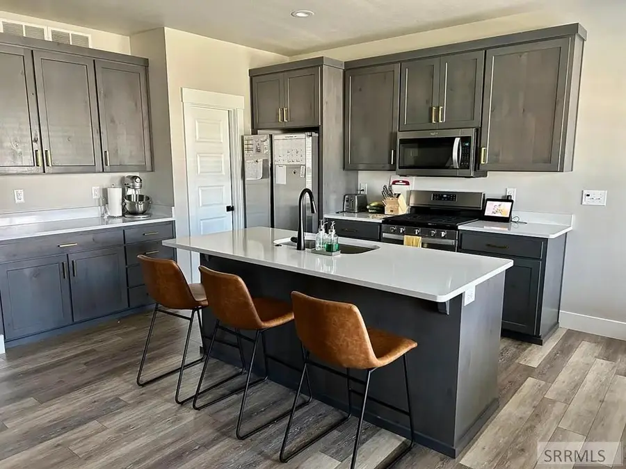 2913 Sunburst Drive, Ammon, ID 83406 - Image #2