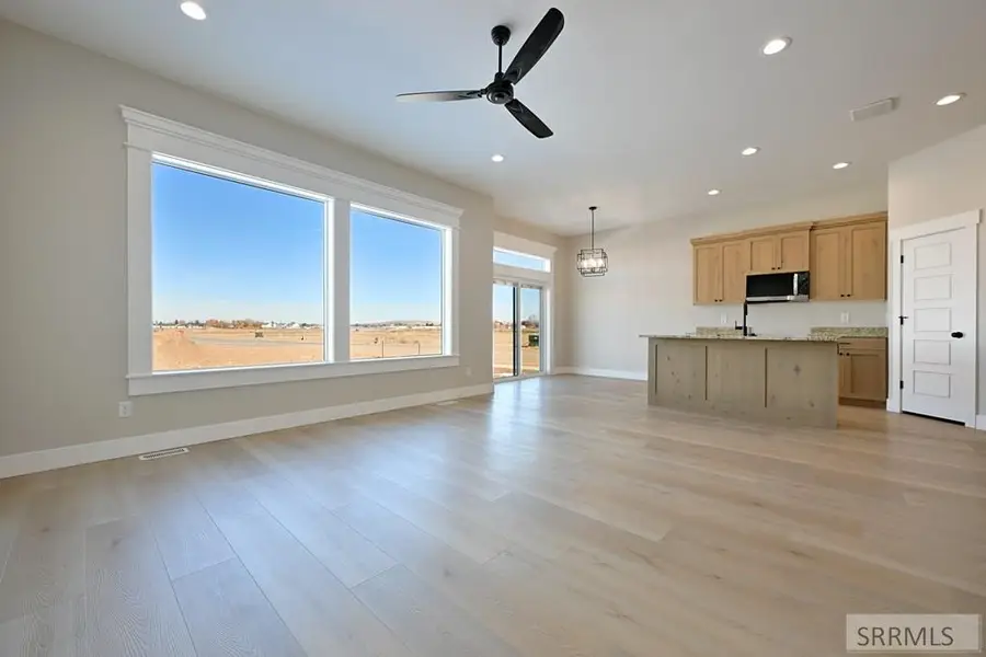 3183 Peacock Lane, Ammon, ID 83406 - Image #2