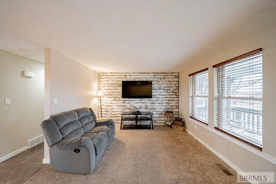 835 1400 N, Shelley, ID 83274 - Image #2