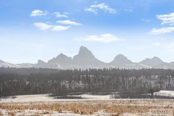 2790 Pheasant Road, TETONIA, ID 83452