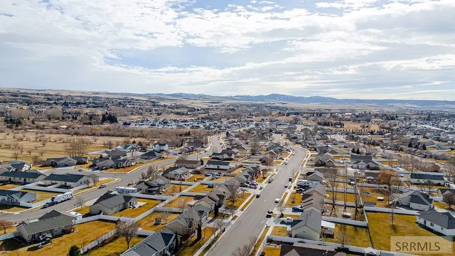 5225 Thunder Drive, Ammon, ID 83406 - #3