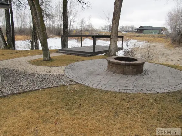 155 4700 E, RIGBY, ID 83442