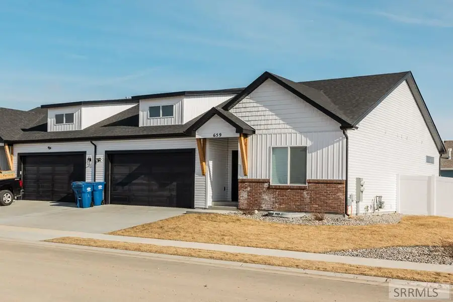 676 Idaho Avenue, Sugar City, ID 83448 - #2