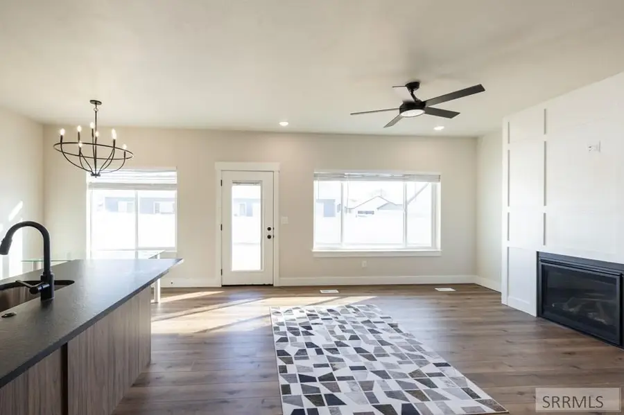 676 Idaho Avenue, Sugar City, ID 83448 - #3