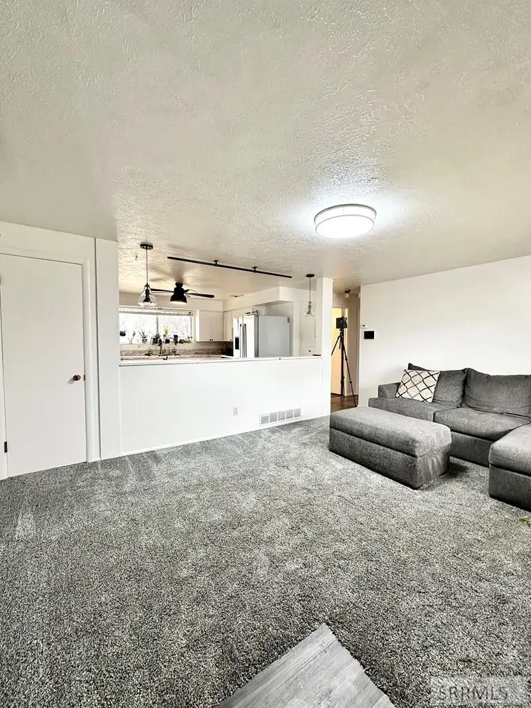 1820 Falcon Drive, Ammon, ID 83406 - #3