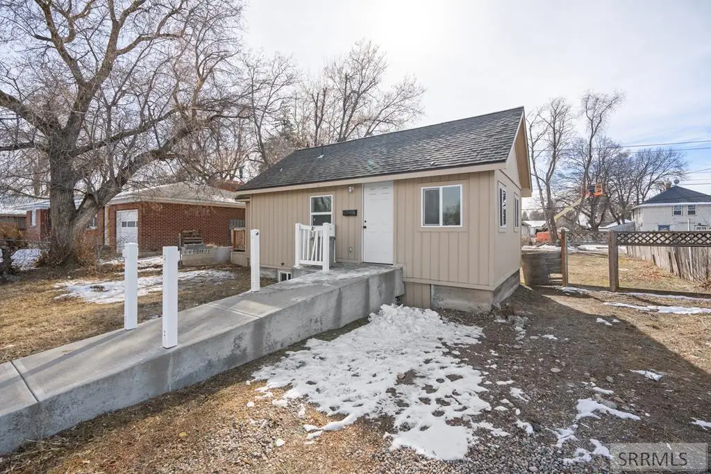 416 17th Street, Idaho Falls, ID 83404 - #1