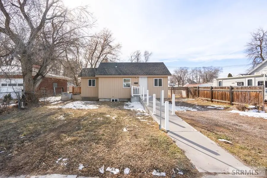416 17th Street, Idaho Falls, ID 83404 - #3