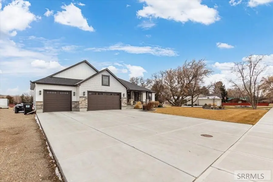 4150 Main Street, Iona, ID 83427 - #3