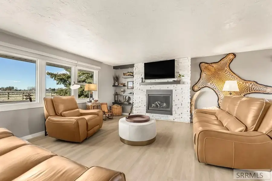 7965 s 3rd E, Idaho Falls, ID 83404 - #3