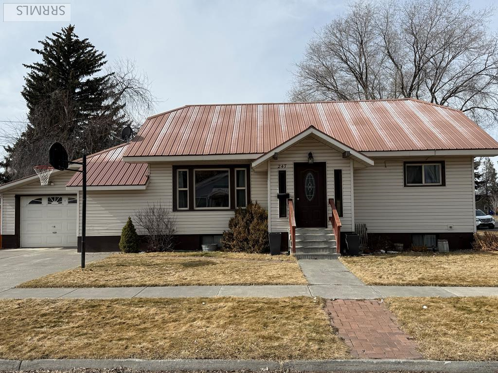 247 3rd E, Saint Anthony, ID 83445 - #1