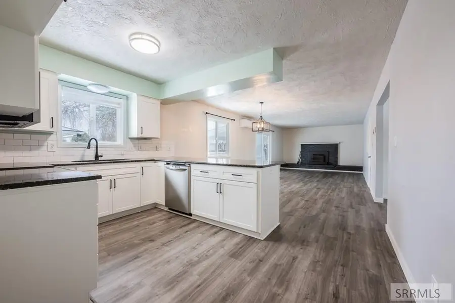 2415 Eastview Drive, Idaho Falls, ID 83401 - #3