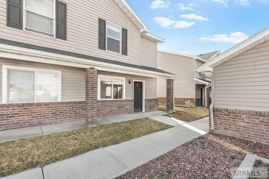 448 Raven Way #D, Chubbuck, ID 83202 - #2