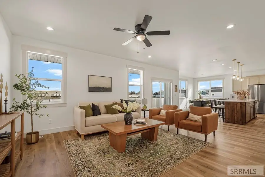 315 Meadow Walk Dr, Shelley, ID 83274 - #2