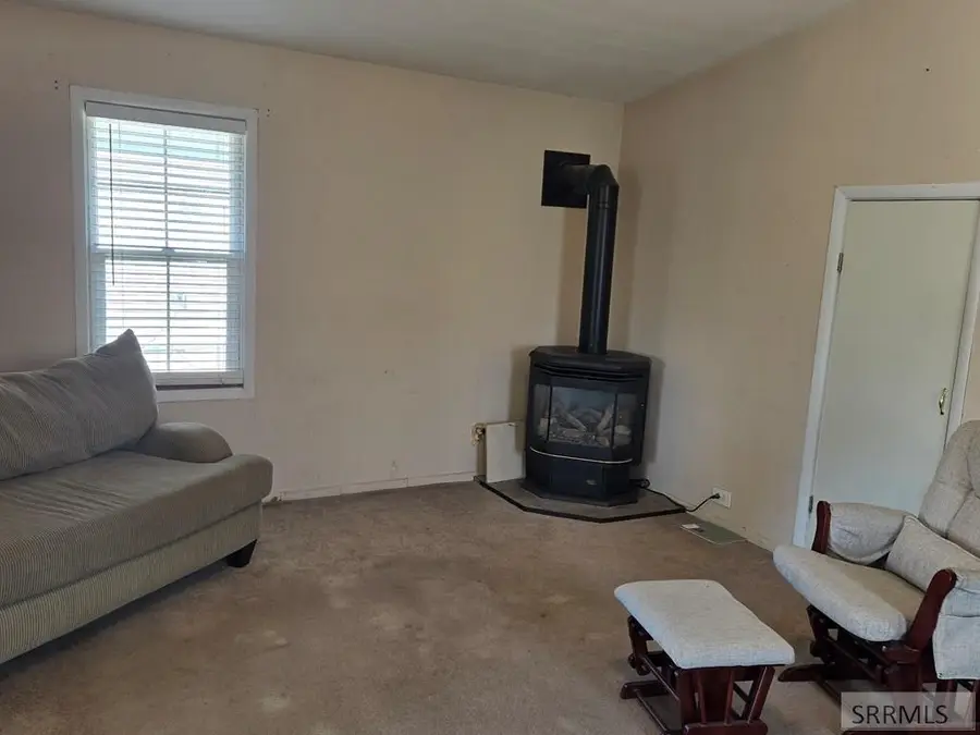 857 Pine Street, Ashton, ID 83420 - #3