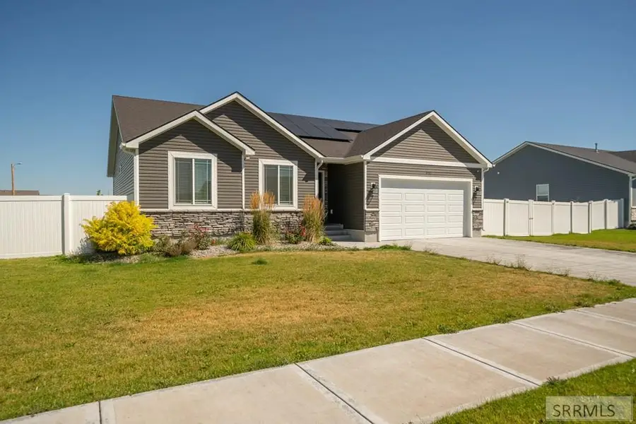 4311 Arcadia Road, Idaho Falls, ID 83401 - #2