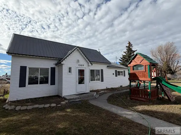 10819 37 E, IDAHO FALLS, ID 83401