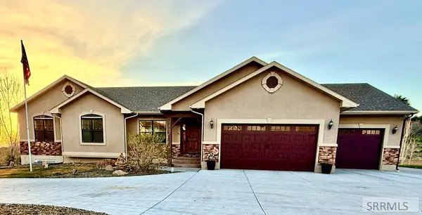 5465 Rio Seco Drive, IDAHO FALLS, ID 83406