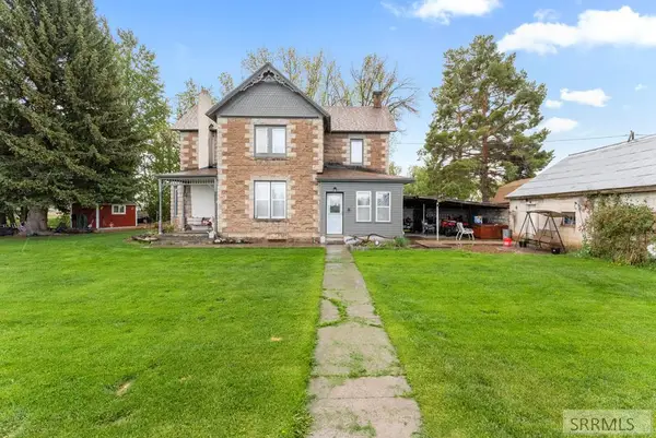 2050 73rd S, IDAHO FALLS, ID 83404