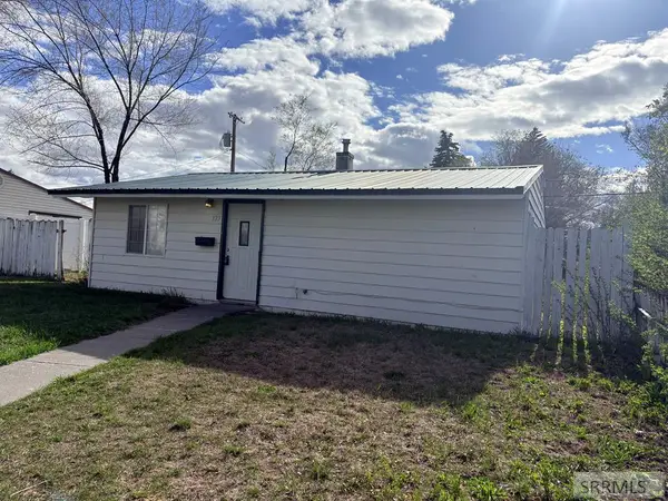 325 Bonneville Drive, IDAHO FALLS, ID 83401