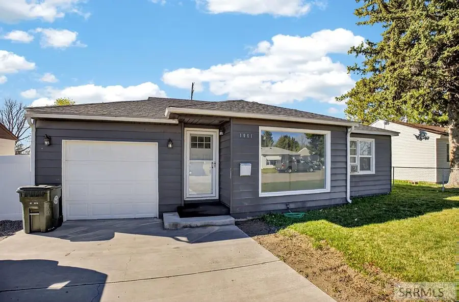 1061 Sunset Avenue, Blackfoot, ID 83221 - #2