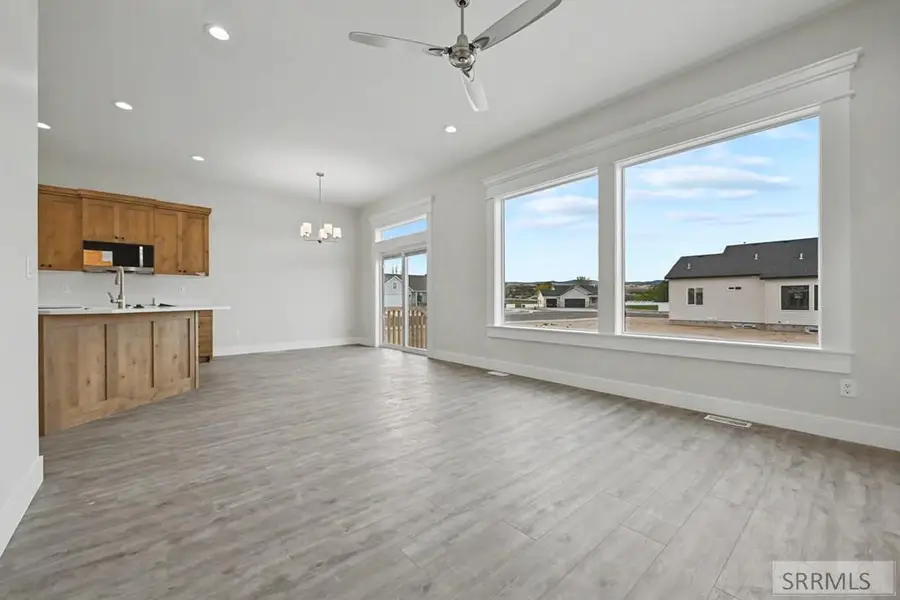 3700 Eugene Avenue, Ammon, ID 83406 - #2