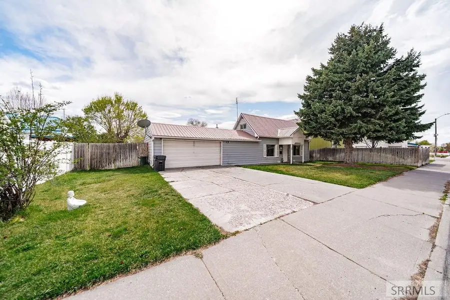 808 Cleveland Street, Idaho Falls, ID 83401 - #3
