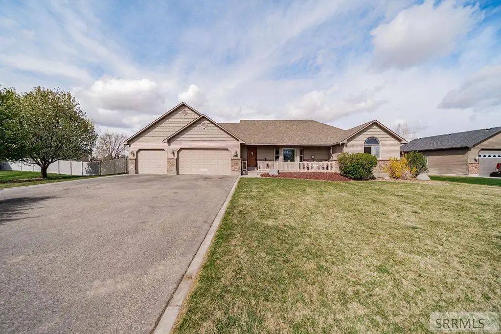 11121 40 E, Idaho Falls, ID 83401 - #1