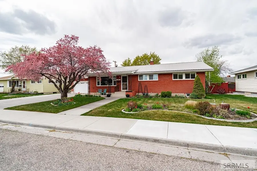 1920 Sequoia Drive, Idaho Falls, ID 83404 - #3