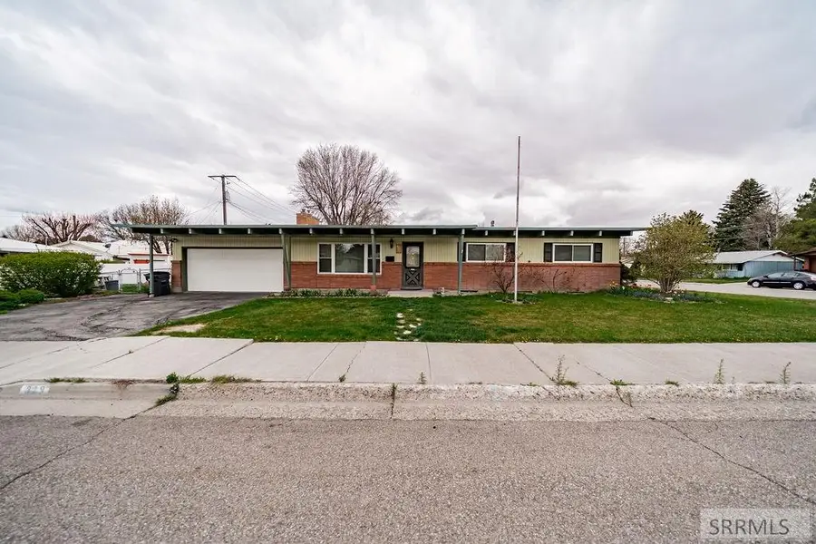 819 Raymond Drive, Idaho Falls, ID 83402 - #3