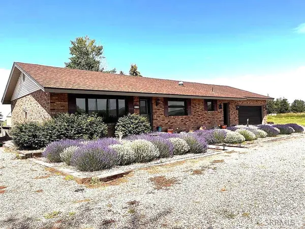 479 97th S, IDAHO FALLS, ID 83404