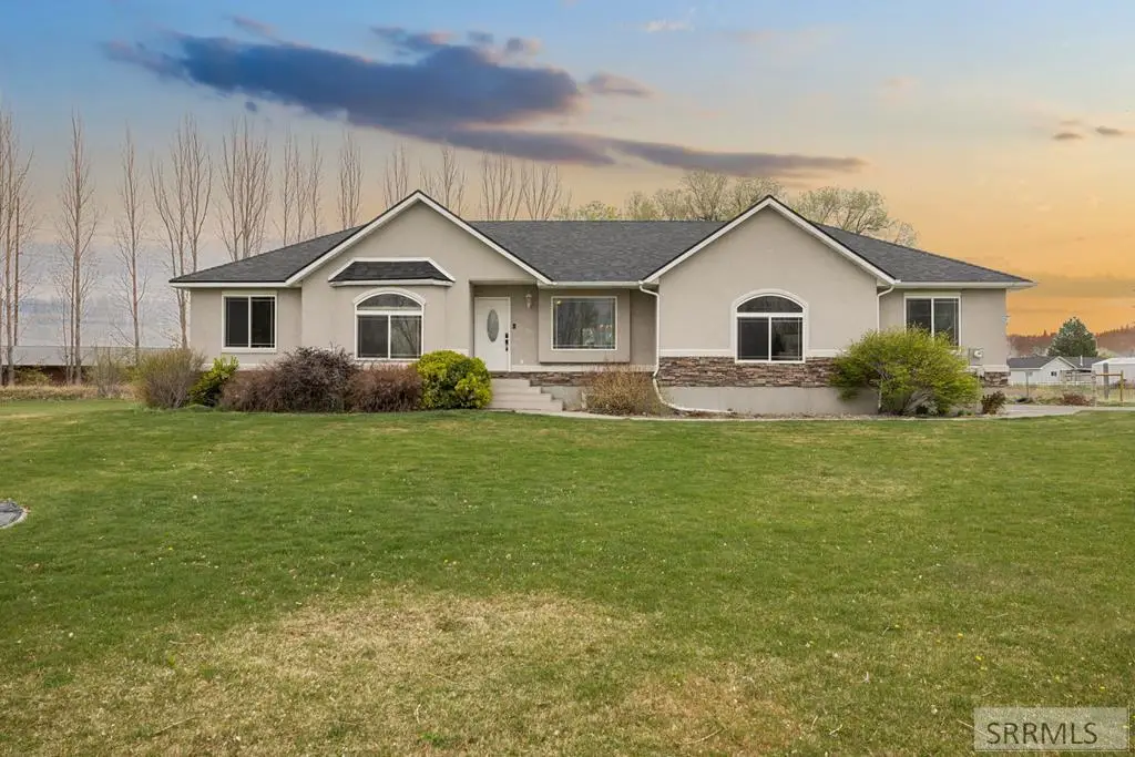 3865 390 N, Rigby, ID 83442 - #1