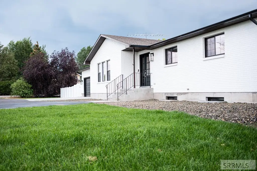 2303 W 3000 N, Rexburg, ID 83440 - #1