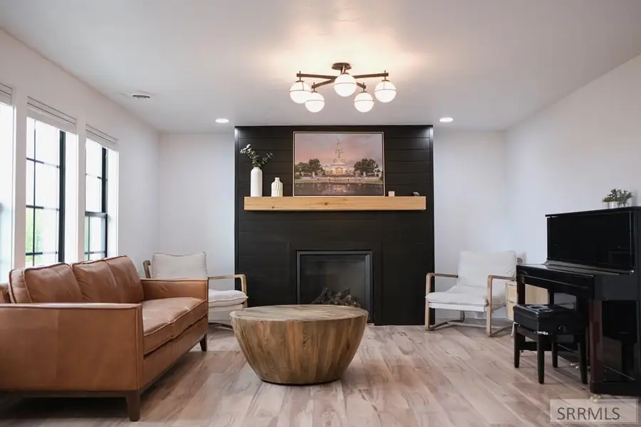 2303 W 3000 N, Rexburg, ID 83440 - #3