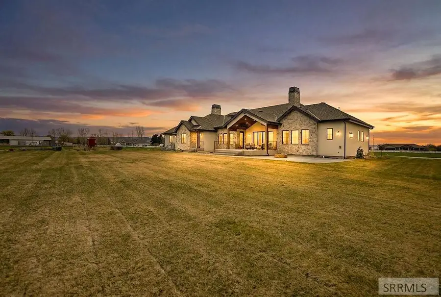 2392 97 S, Idaho Falls, ID 83402 - #3