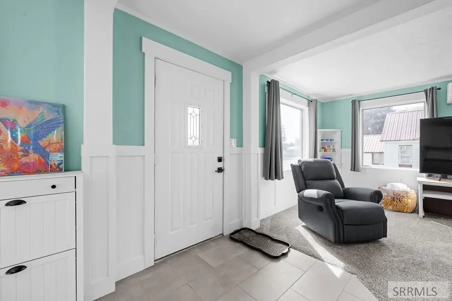 915 Ada Avenue, Idaho Falls, ID 83402 - #3