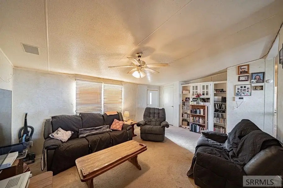 1555 Canyon Avenue, Idaho Falls, ID 83402 - #2