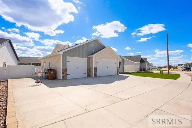 1205 Angela St, Pocatello, ID 83202 - #2