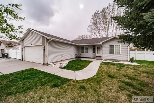 1862 Eagle Pointe Drive, AMMON, ID 83406