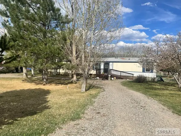 89 Crane Lane, CHALLIS, ID 83226