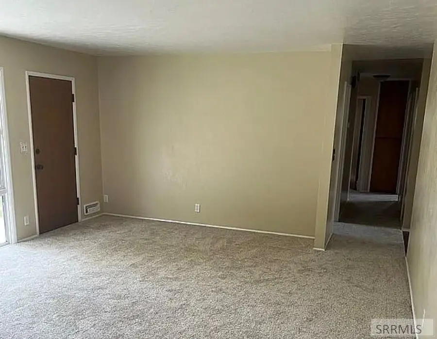 375 Fanning Avenue, Idaho Falls, ID 83401 - #3