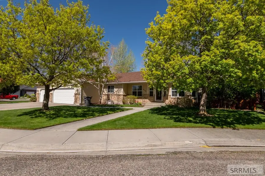 3141 Colonial Way, Idaho Falls, ID 83404 - #3