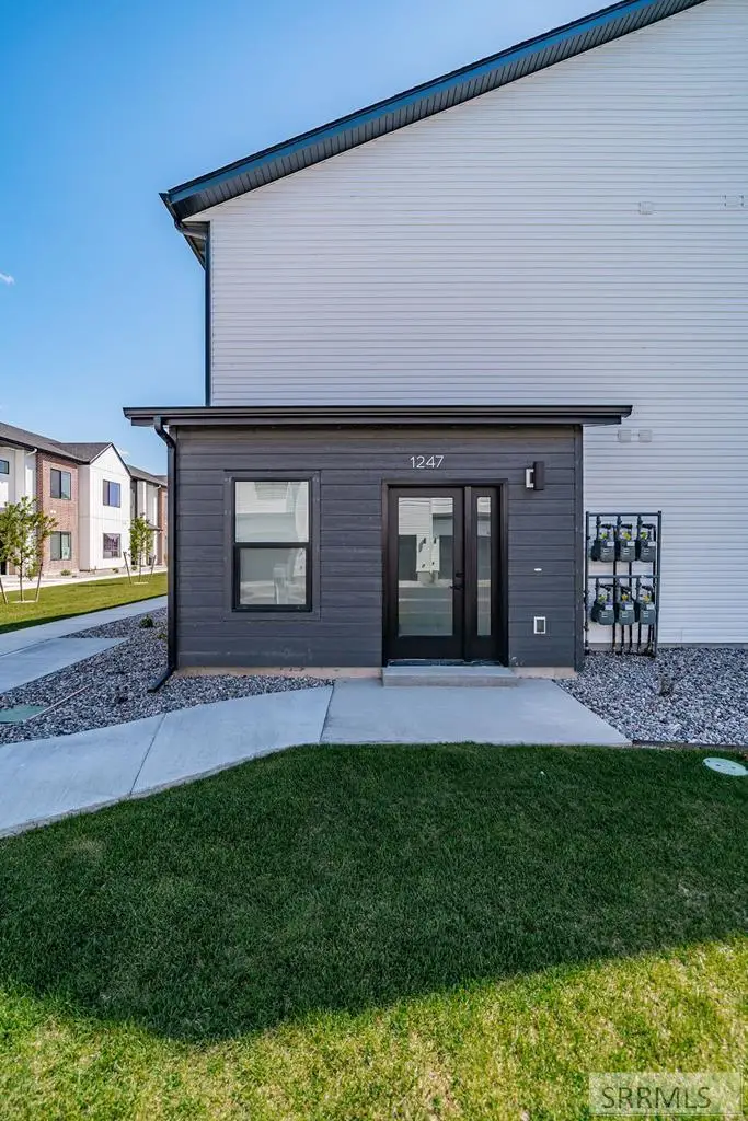 1247 Meadow Edge Ct, Idaho Falls, ID 83402 - #2