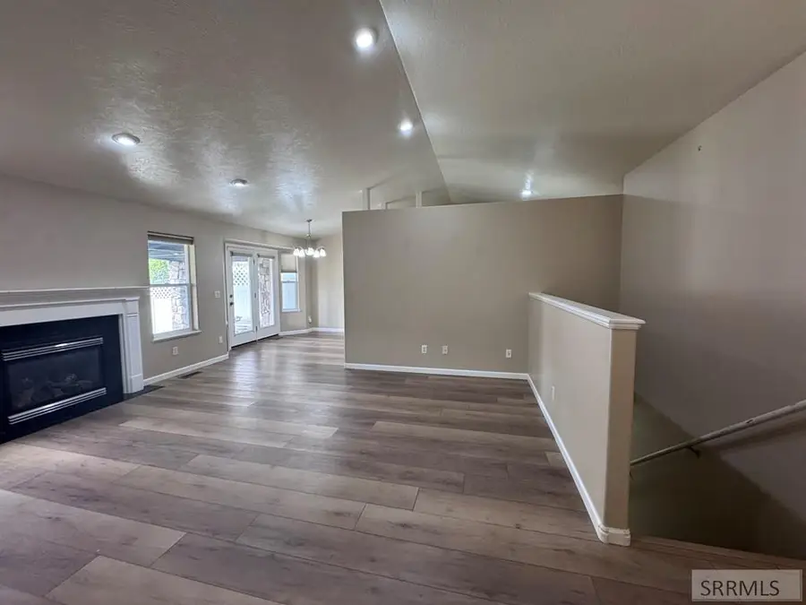 3736 Ellendale Circle, Ammon, ID 83406 - #3