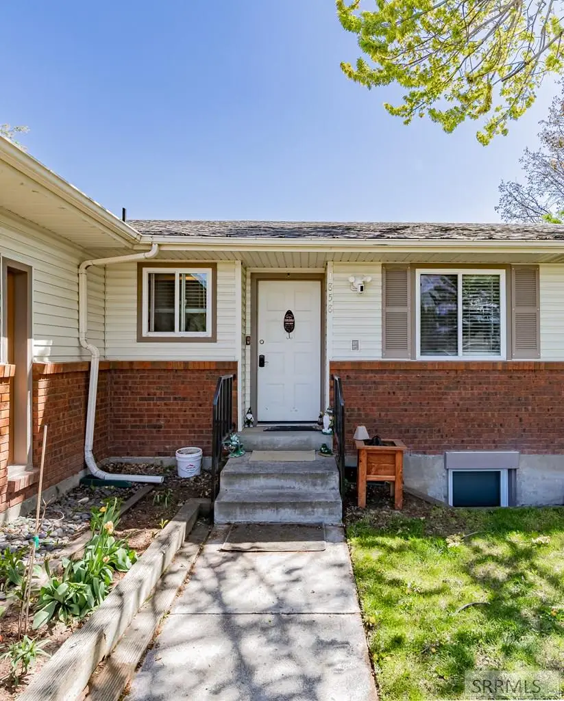 1858 Henry Street, Idaho Falls, ID 83401 - #2
