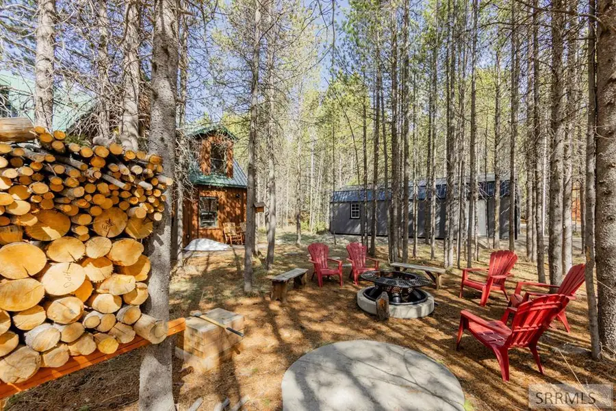 3931 Captain Henry, Island Park, ID 83429 - #2