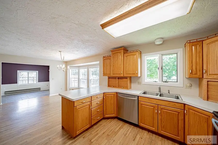 694 Ruth Avenue, Idaho Falls, ID 83401 - #3
