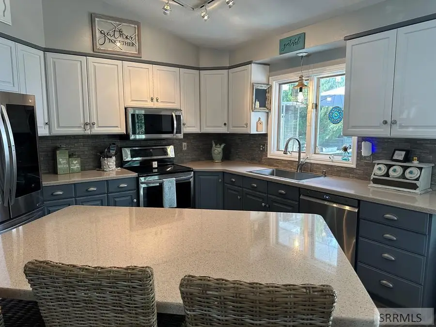 3525 Sun Circle, Idaho Falls, ID 83404 - #3